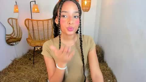 Snapshot of clara_tenssio chatting on 12.16.24 Clara online show from 12.16.24