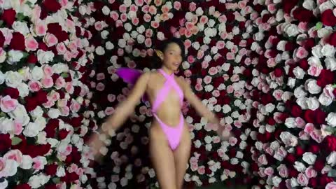 Snapshot of clara_tenssio chatting on 12.23.24 Clara online show from 12.23.24