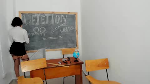 Snapshot of clara_tenssio chatting on 01.13.25 Clara online show from 01.13.25