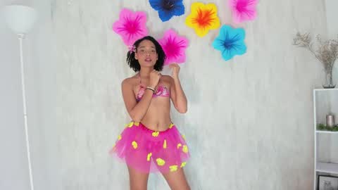 Snapshot of clara_tenssio chatting on 01.20.25 Clara online show from 01.20.25