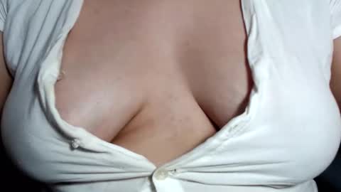 Snapshot of claraaa___ chatting on 01.02.25 CLARA AT YOUR SERVICE online show from 01.02.25