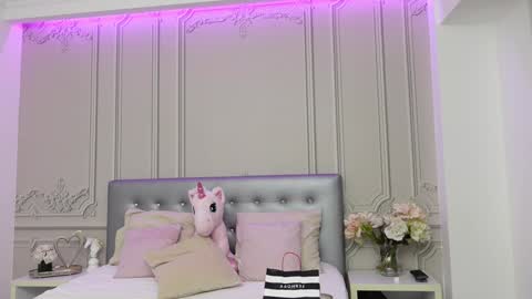 ClaraHazel online show from 01.09.25