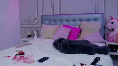 ClaraHazel online show from 02.01.25