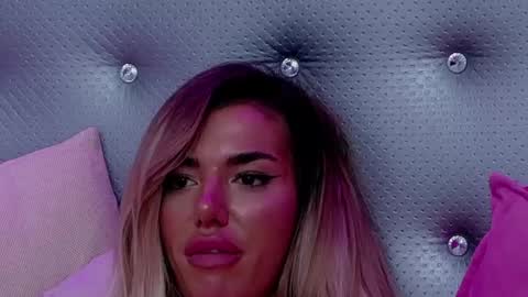 ClaraHazel online show from 03.12.25