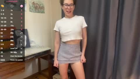 Selena online show from 04.19.26