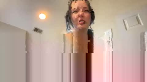 Snapshot of clarasosaa chatting on 11.18.25 Clara Sosa online show from 11.18.25