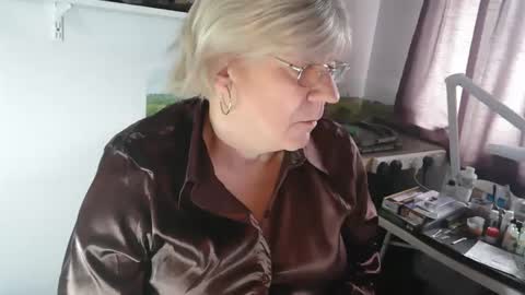 Snapshot of clarem chatting on 10.29.25 clare nylons online show from 10.29.25