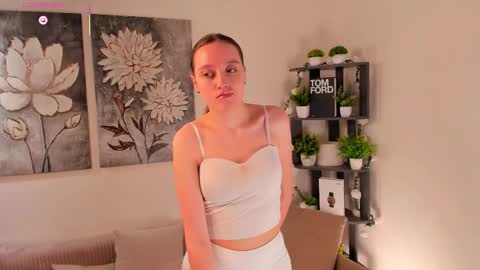 Snapshot of claribelpastano chatting on 02.28.26 Lora online show from 02.28.26