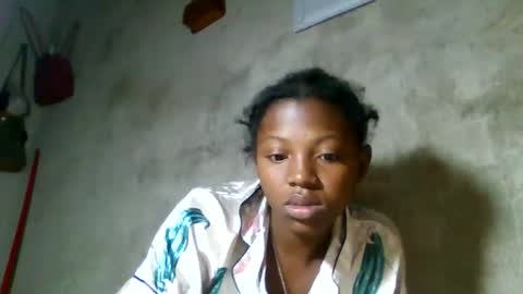 Snapshot of clarisse98 chatting on 05.15.26 clarisse98 online show from 05.15.26