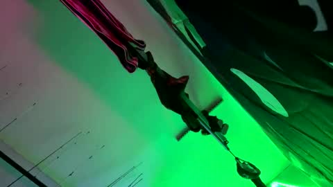 clarkshammer95 online show from 10.27.25