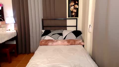 maika online show from 02.22.26