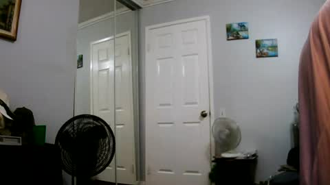 Claudia online show from 06.18.26