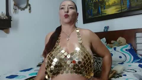 Snapshot of claudiaa_broke chatting on 06.10.26 claudiaa_broke online show from 06.10.26