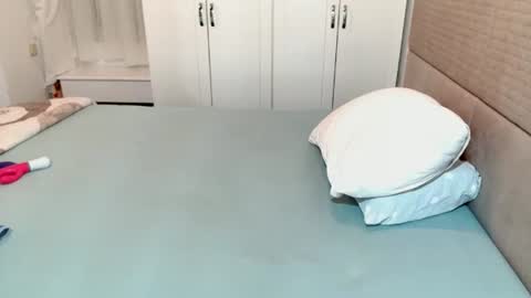 Snapshot of claudiacoxxx chatting on 01.14.25 claudiacoxxx online show from 01.14.25