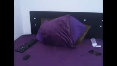 claudine valencia online show from 04.21.26