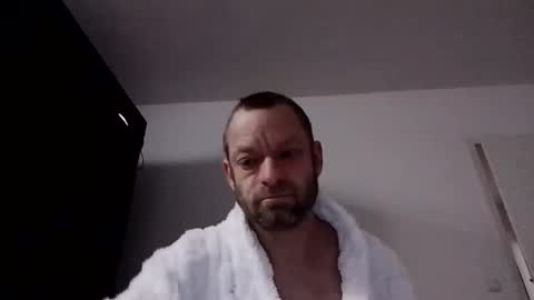 Snapshot of clausenflorian880 chatting on 12.14.25 Florian online show from 12.14.25