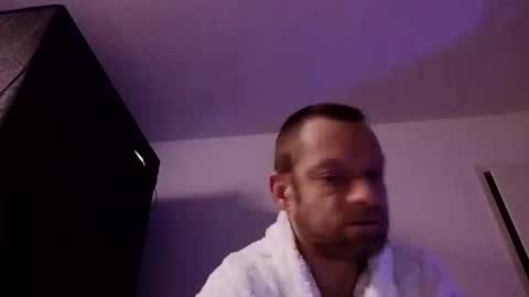 Snapshot of clausenflorian880 chatting on 12.14.25 Florian online show from 12.14.25