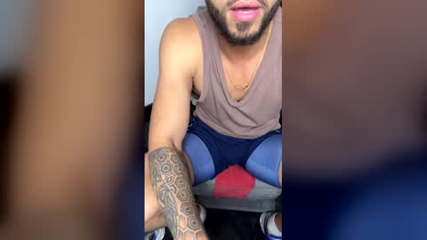 Snapshot of claybrown_ chatting on 02.20.26 Clay online show from 02.20.26