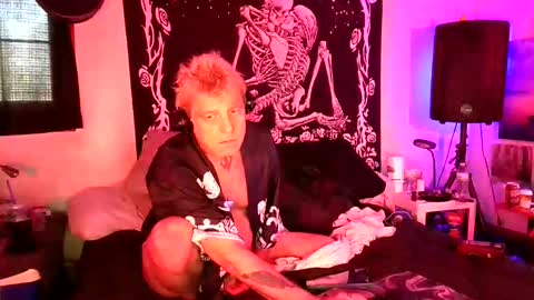 cleanhole4you online show from 04.04.26