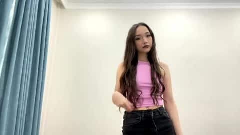 Snapshot of clementinecampion chatting on 05.01.26 Viki online show from 05.01.26