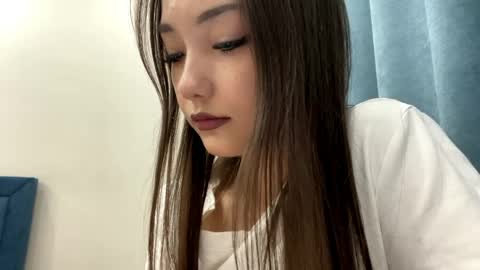 Snapshot of clementinecampion chatting on 05.19.26 Viki online show from 05.19.26