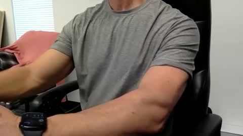 Snapshot of clemike69 chatting on 12.02.25 clemike69 online show from 12.02.25