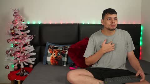 Girl Juliana and Federico online show from 12.19.24