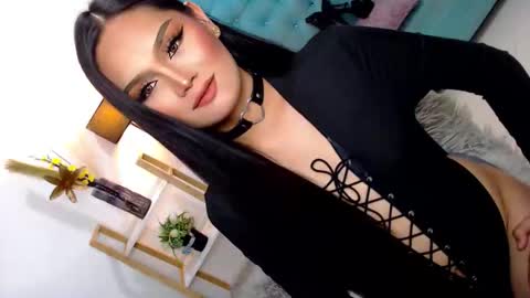 Cleo online show from 12.17.25