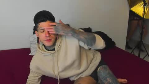 cleo y maikol online show from 10.21.25