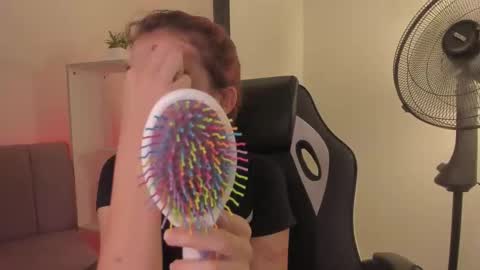 cleowhite_ online show from 02.12.26