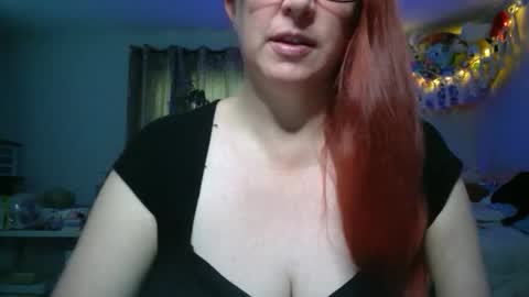 Snapshot of climaxfairy chatting on 09.16.25 Kate online show from 09.16.25