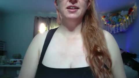 Snapshot of climaxfairy chatting on 10.15.25 Kate online show from 10.15.25
