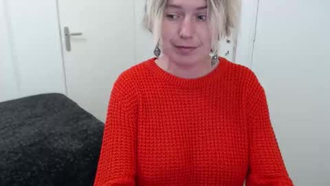 Syl  online show from 10.26.25