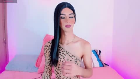 CLOE REMINTON online show from 02.11.25