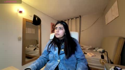 cloe small online show from 02.13.26