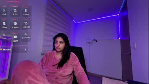 cloe small online show from 03.27.26