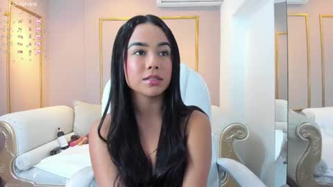 Snapshot of cloehap chatting on 02.18.25 Cloe online show from 02.18.25