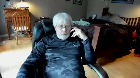 Snapshot of cloudalert62 chatting on 03.09.25 cloudalert62 online show from 03.09.25