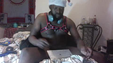 Snapshot of cloudman11 chatting on 12.12.24 Sir online show from 12.12.24