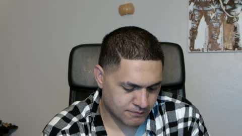 Snapshot of cloudyclearskies chatting on 05.22.26 CloudyClearSkies online show from 05.22.26