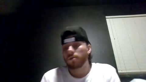 Snapshot of cloudyydayzz chatting on 06.14.26 tallhungandcloudy online show from 06.14.26