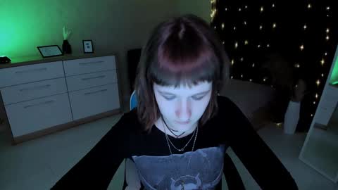  Clover  follow me  online show from 12.12.24