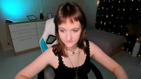  Clover  follow me  online show from 12.18.24