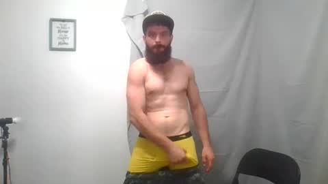 Snapshot of clubb86 chatting on 03.04.26 Maxxdieselx69 online show from 03.04.26