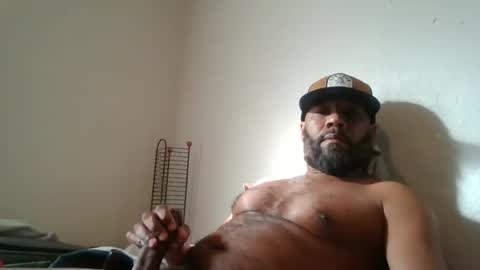 Snapshot of cockslanger39 chatting on 02.25.25 Cockslanger39 online show from 02.25.25