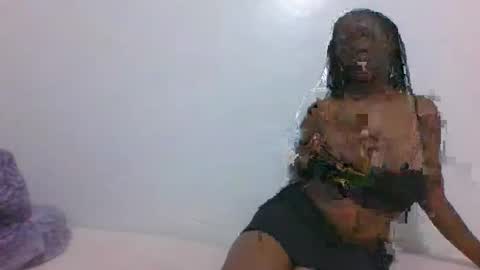 Snapshot of cocoalush9819 chatting on 09.14.25 cocoalush9819 online show from 09.14.25