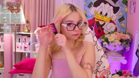 Mia online show from 12.10.24