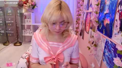 Mia online show from 09.23.25