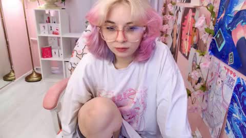 Mia online show from 10.11.25