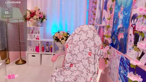 Mia online show from 11.29.25